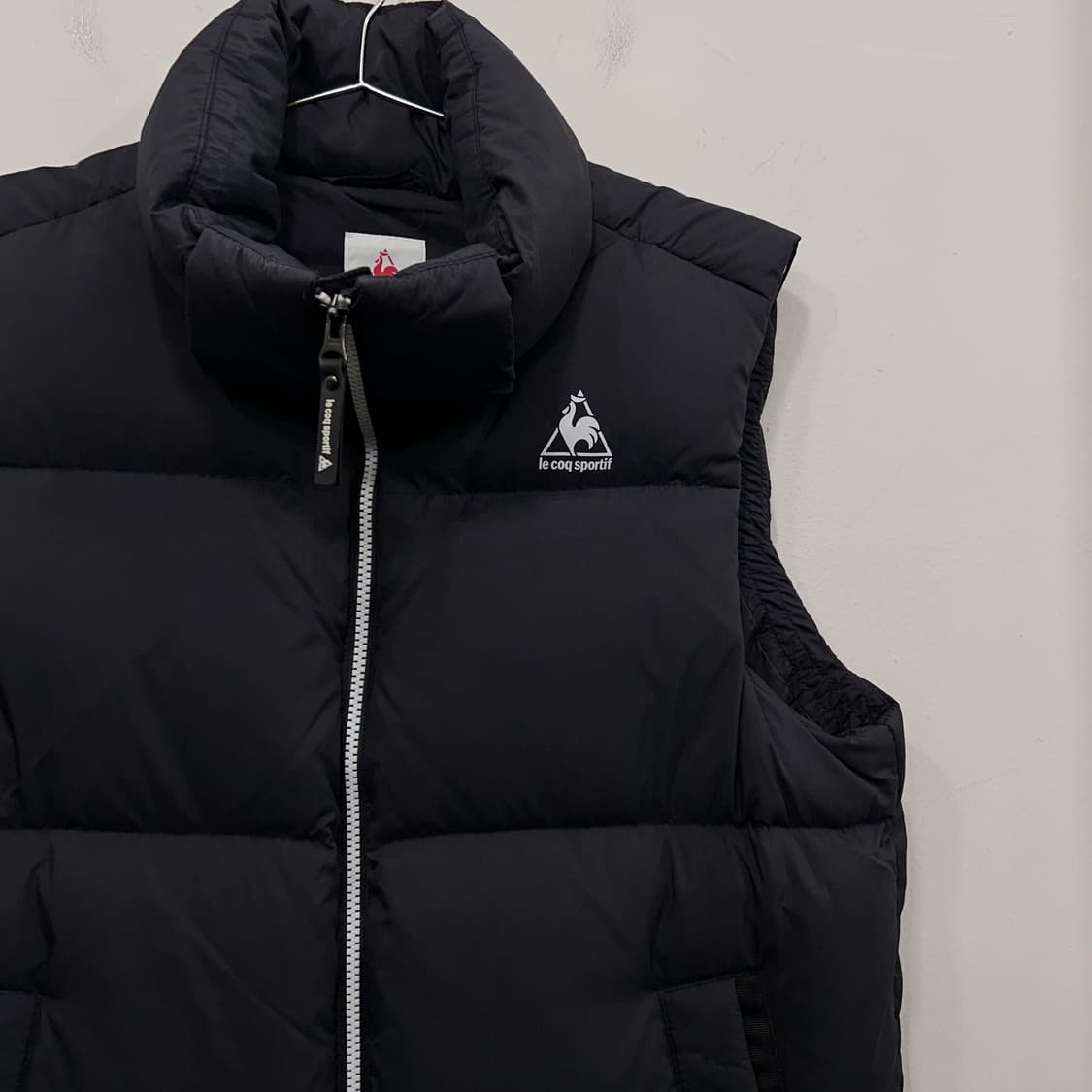 르꼬끄 스포티프 덕다운 무광 조끼패딩 상품이미지1