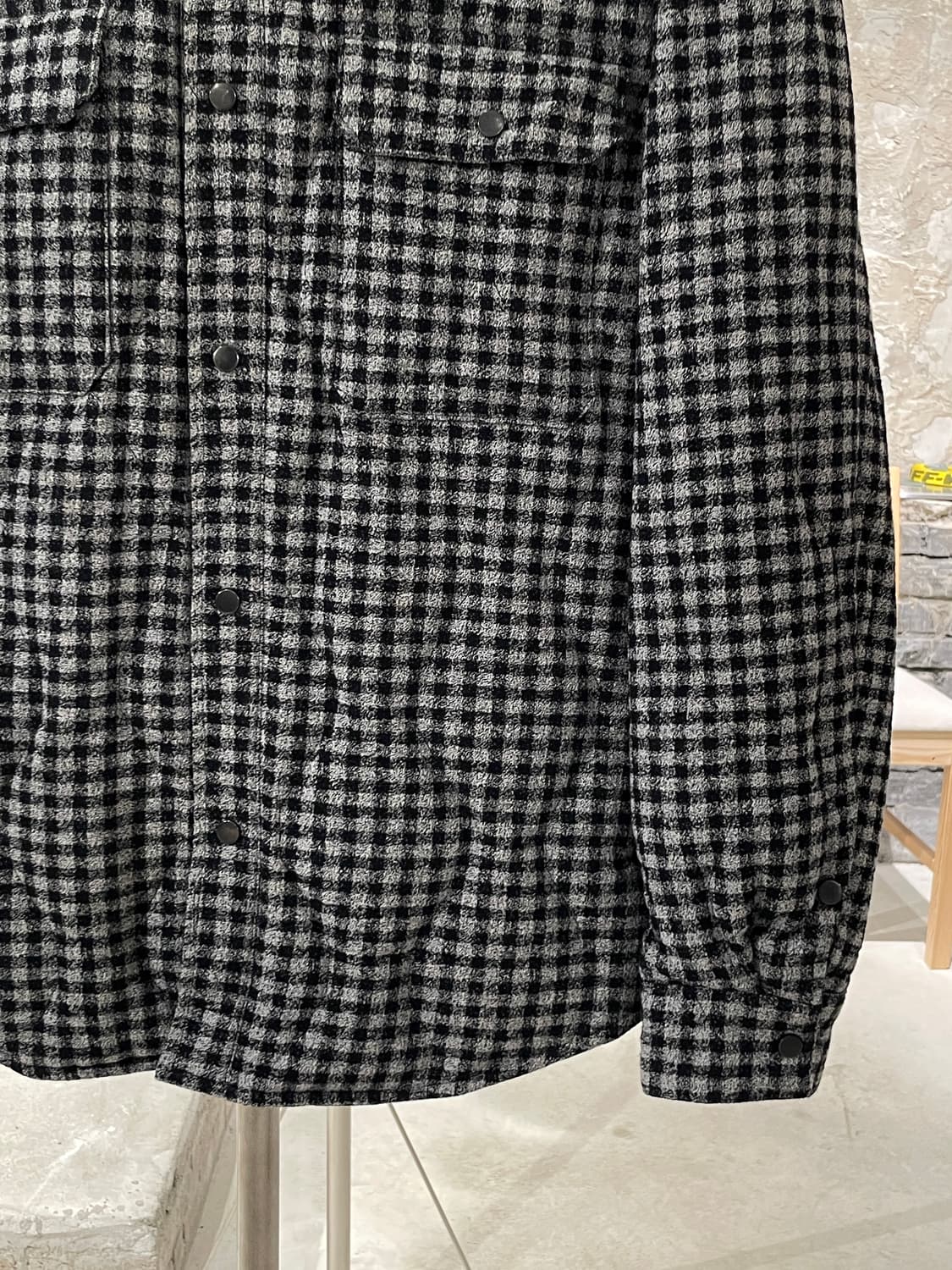 솔리드 옴므 깅엄 체크 구스 다운 셔츠 상품이미지5