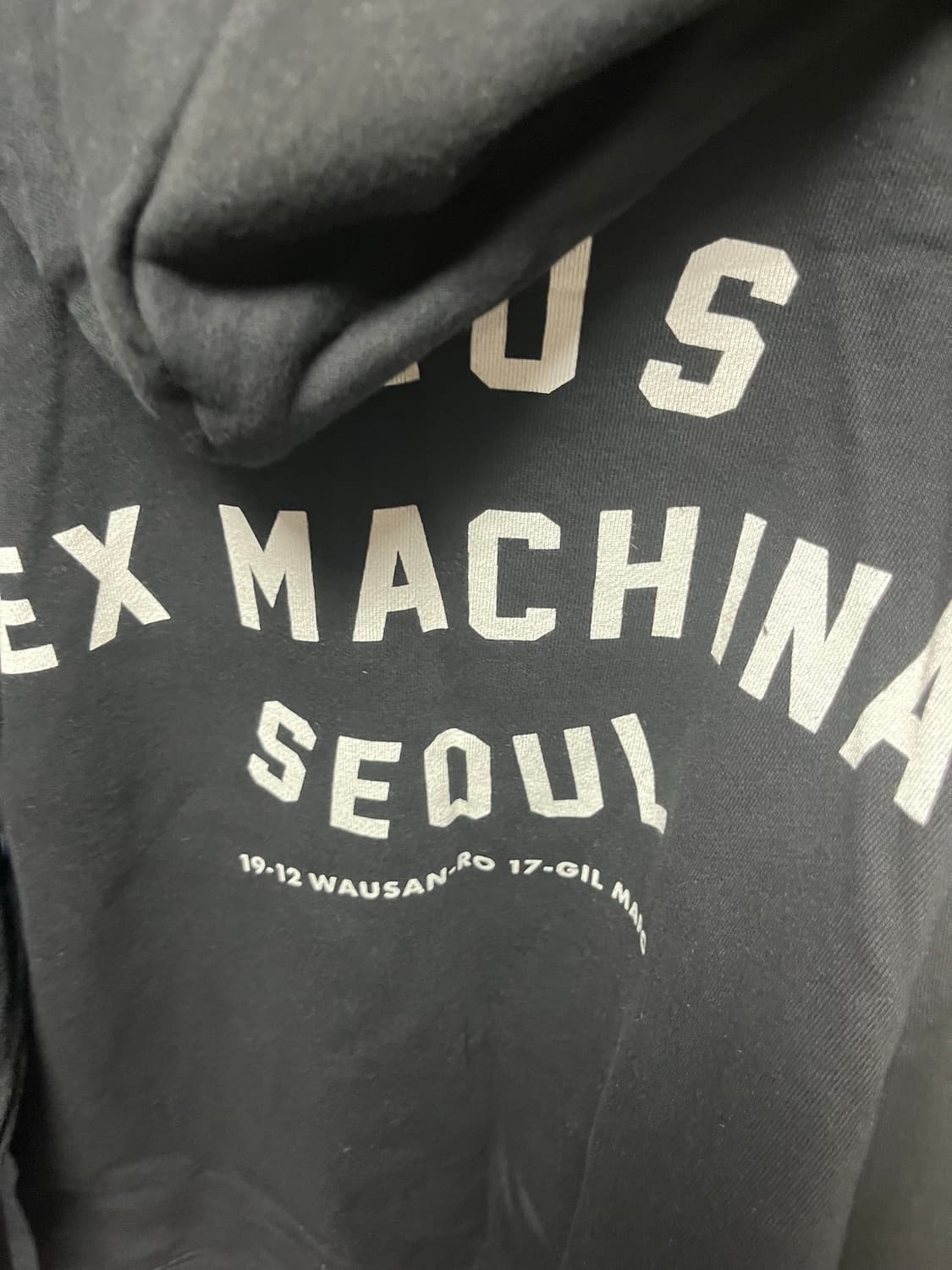 데우스 서울 후드티 상품이미지2
