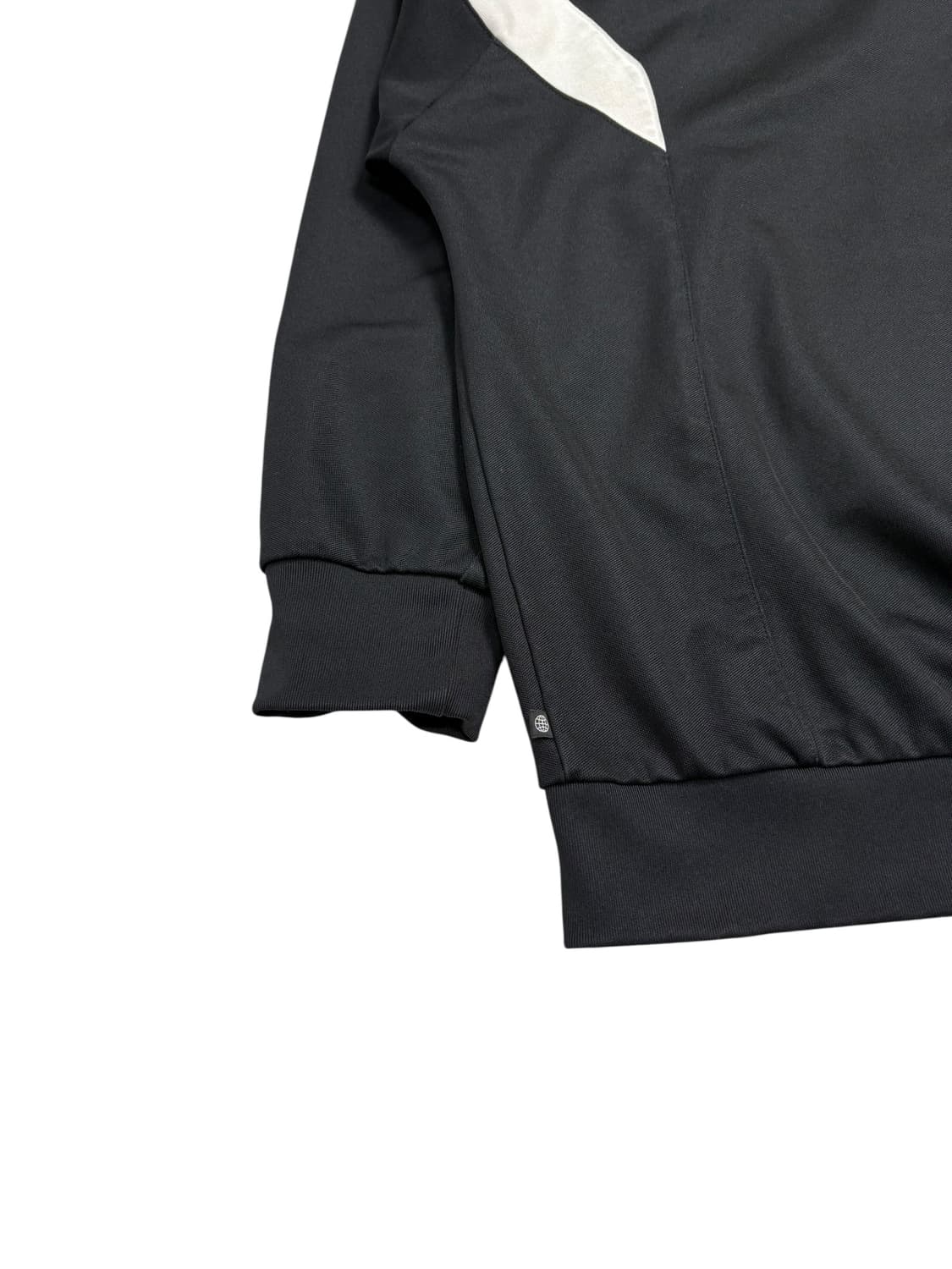 아디다스 라운드 맨투맨 블랙 상품이미지3