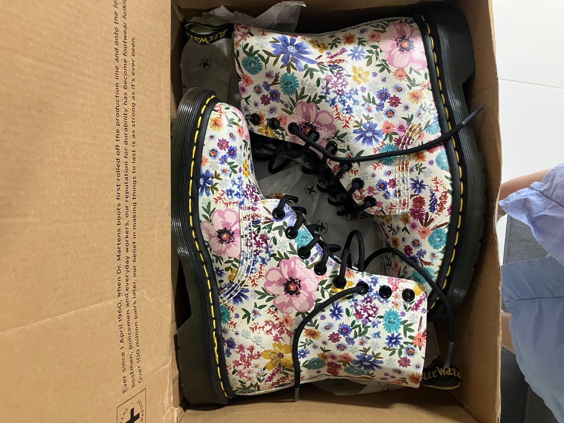 닥터마틴 희귀 파스칼 8홀 플로럴 부츠 워커 uk4 상품이미지3
