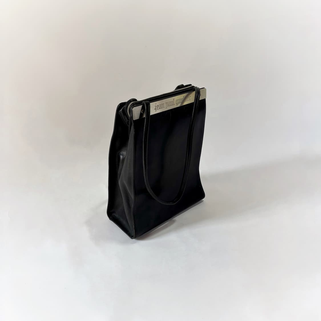 Jean Paul Gaultier Metal Plate Logo Tote 상품이미지1