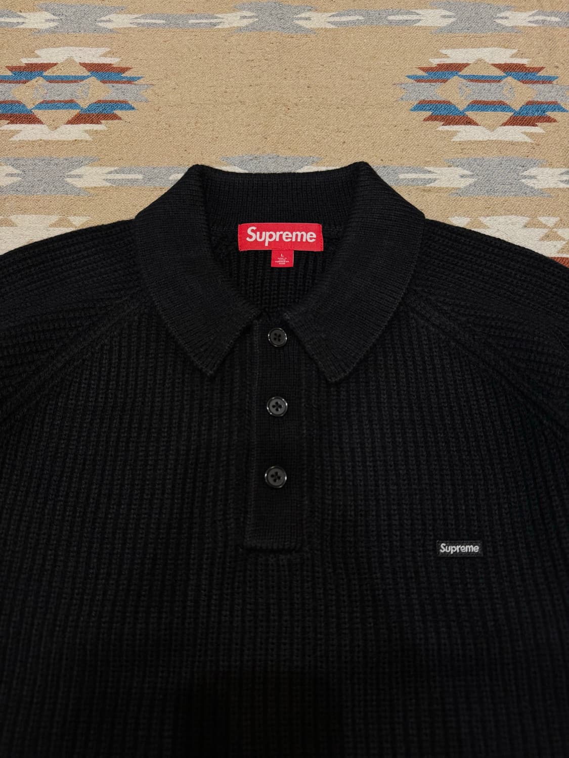 [L] 슈프림 스몰 박스 폴로 스웨터 블랙 - 25FW 상품이미지3