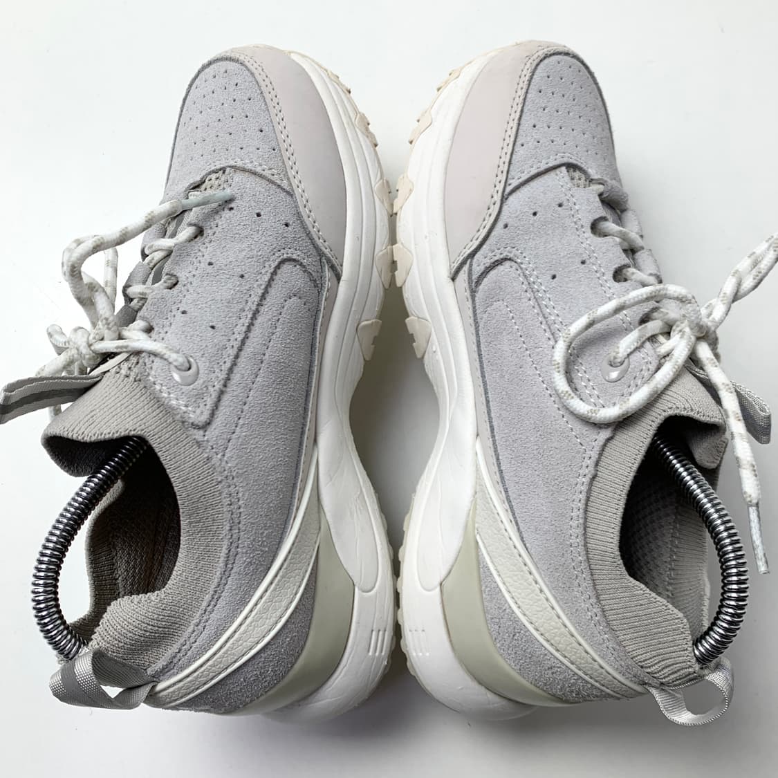 [230/정품] 몽벨 스웨이드 여성 트레킹화 운동화 신발
 상품이미지4