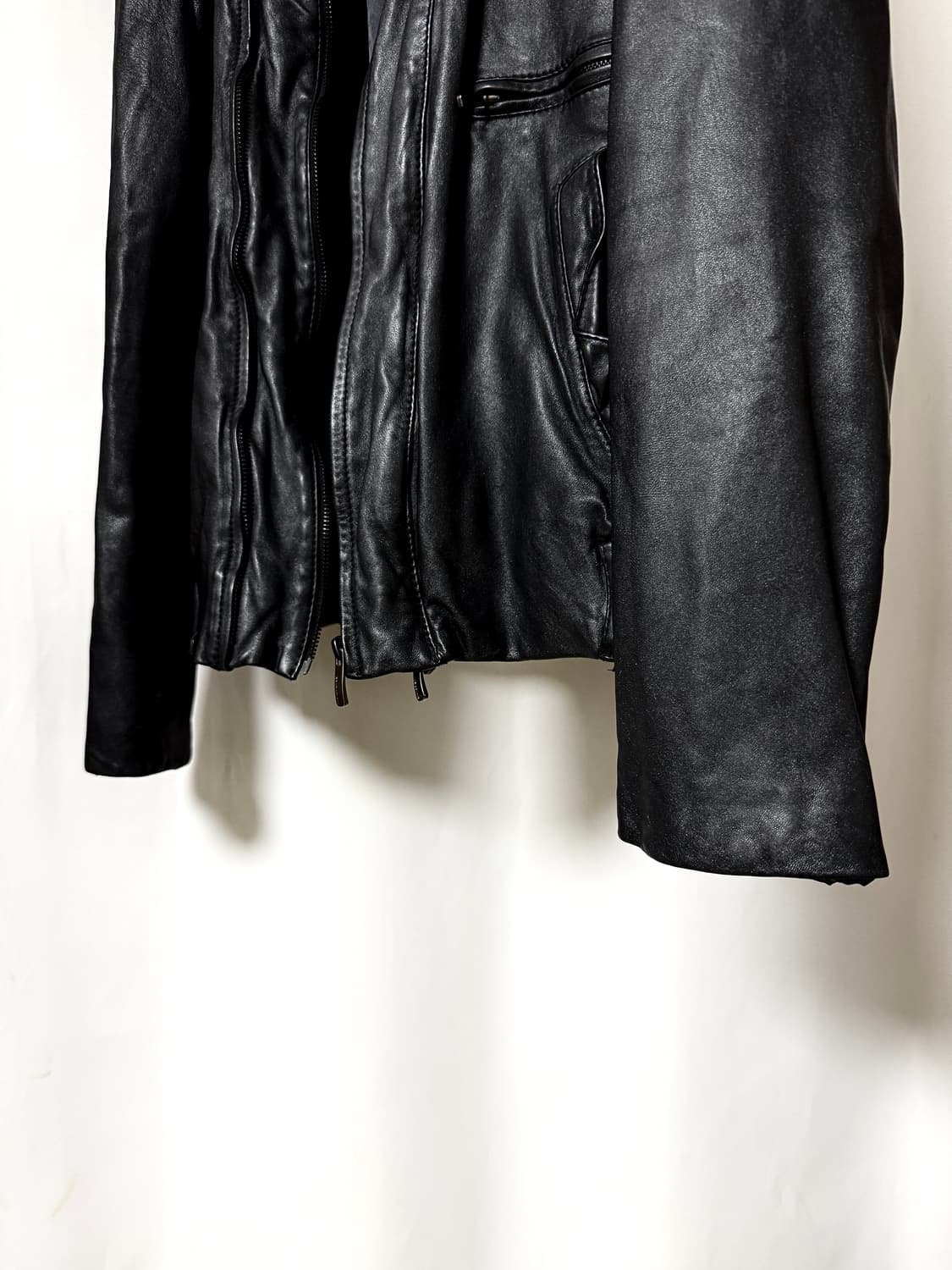 우영미 더블레이어 2zip 램스킨 후드 라이더자켓 상품이미지4