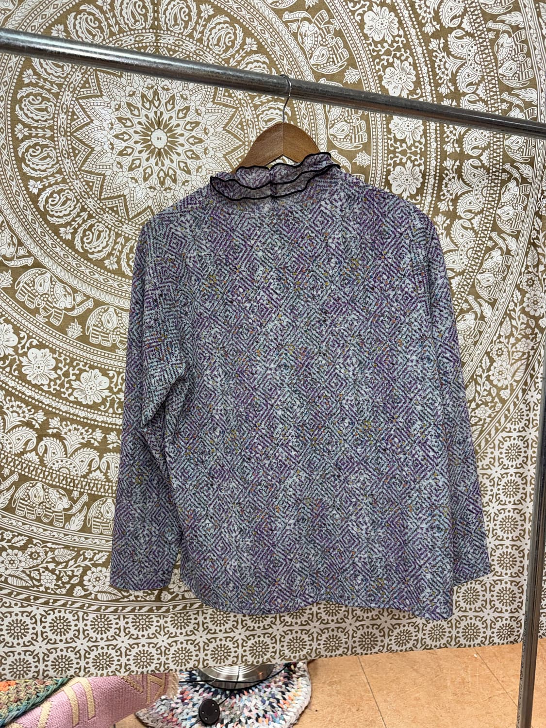 빈티지 여성 플라워자수 반폴라 긴팔 티  상품이미지4