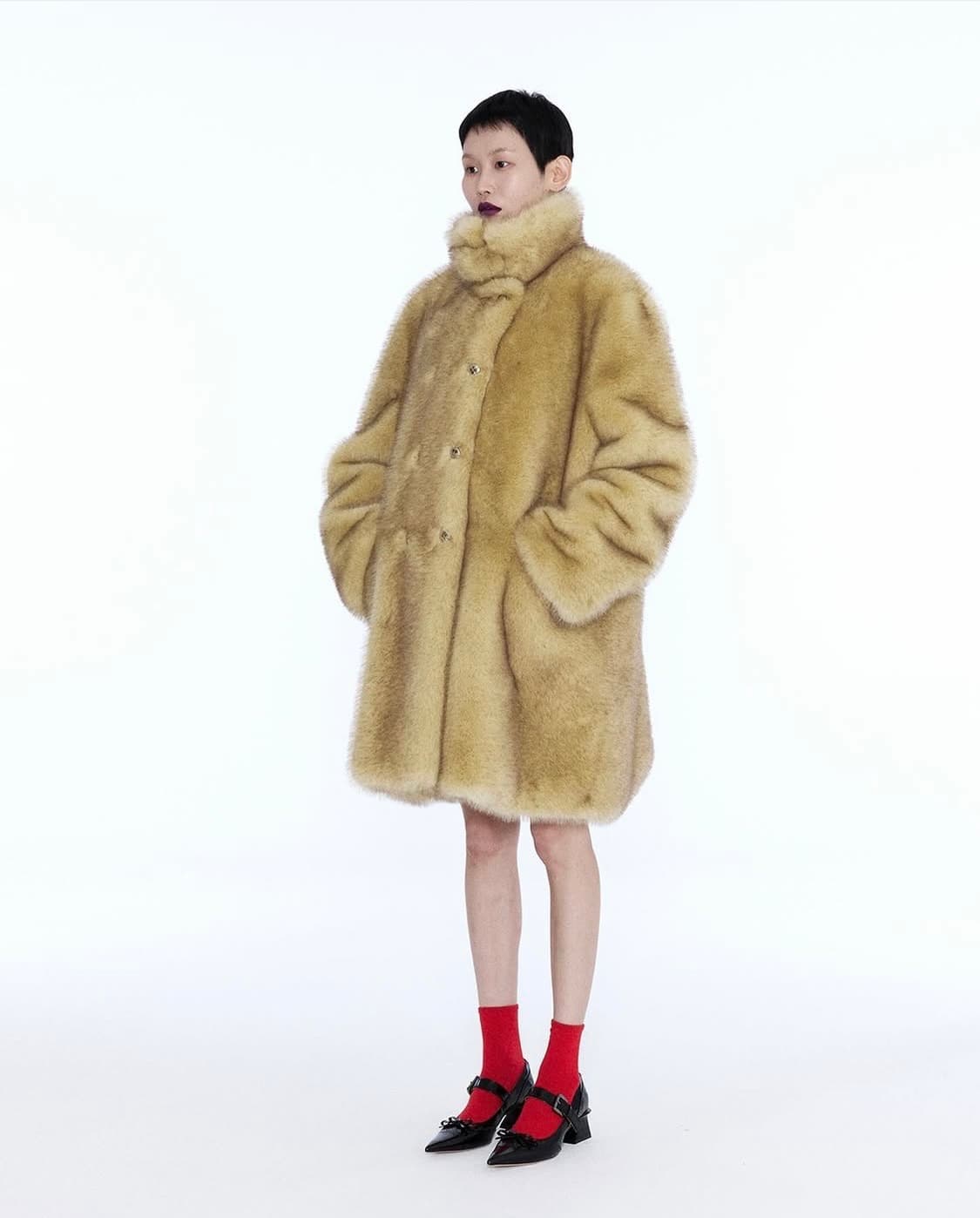 낸시부 퍼 Double-Breasted Fur Coat [YELLOW] 상품이미지1
