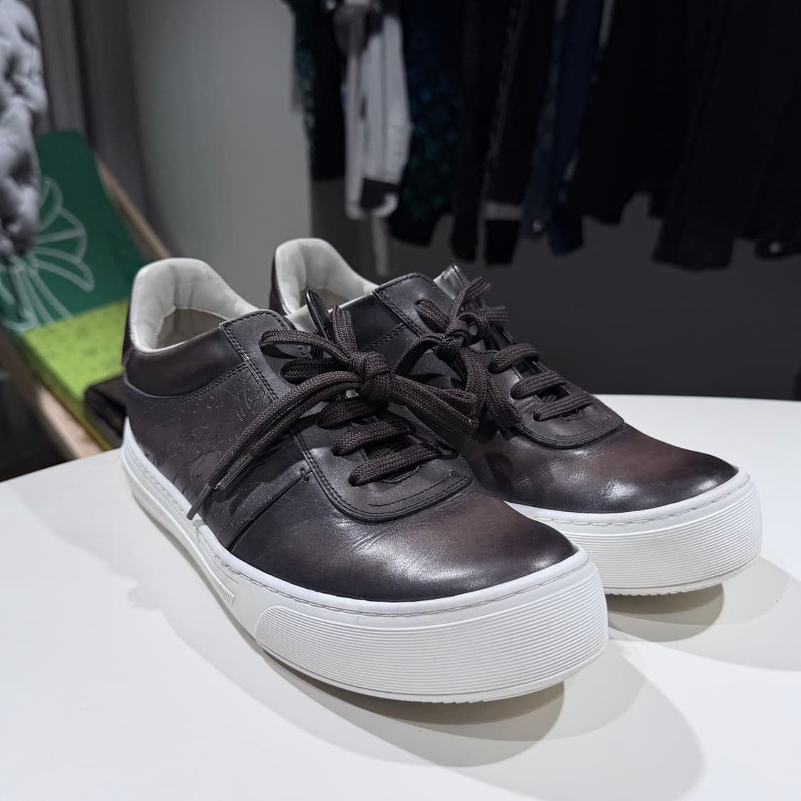 (A/8) / 벨루티 플레이그라운드 레더 가죽 로우탑 스니커즈 신발 상품이미지3