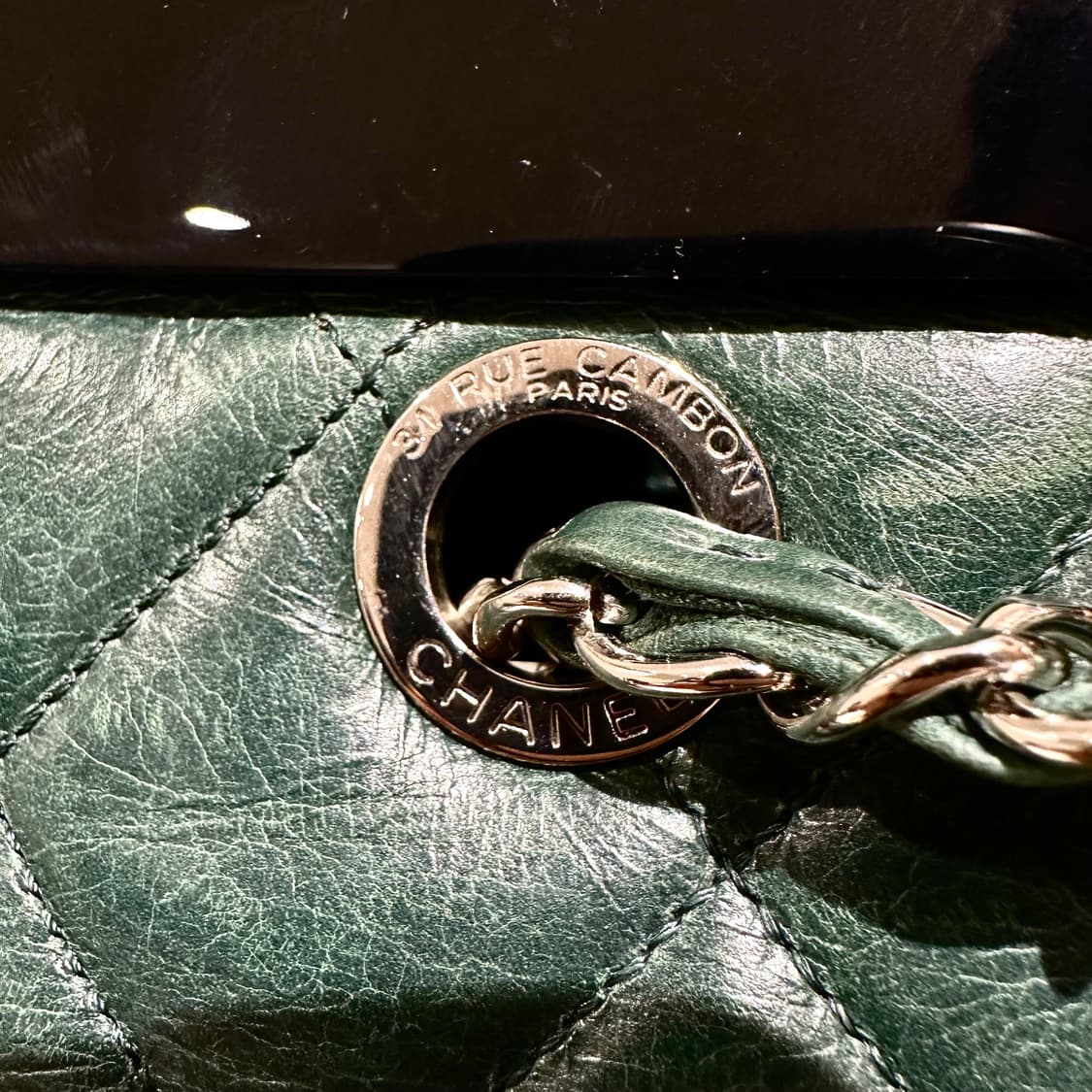 샤넬 퀼티드 딜리버리 라지백 상품이미지8