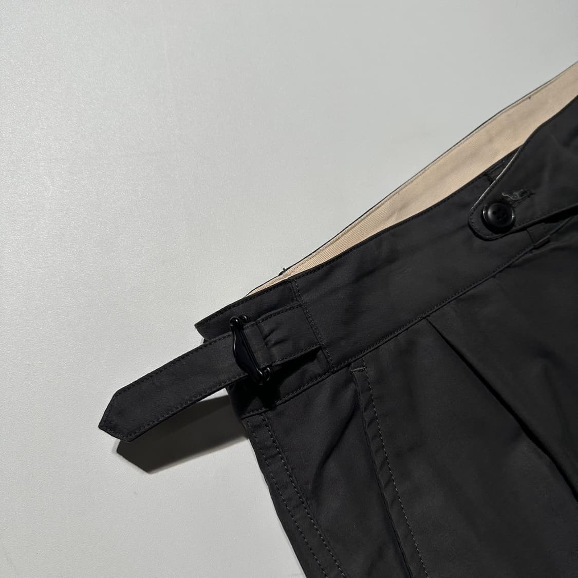 비헤비어 비조 원턱 팬츠 상품이미지5