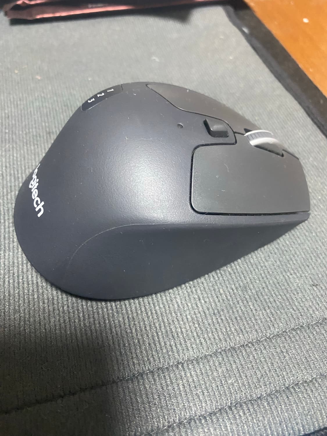 로지텍 M720 트라이애슬론 마우스 상품이미지4