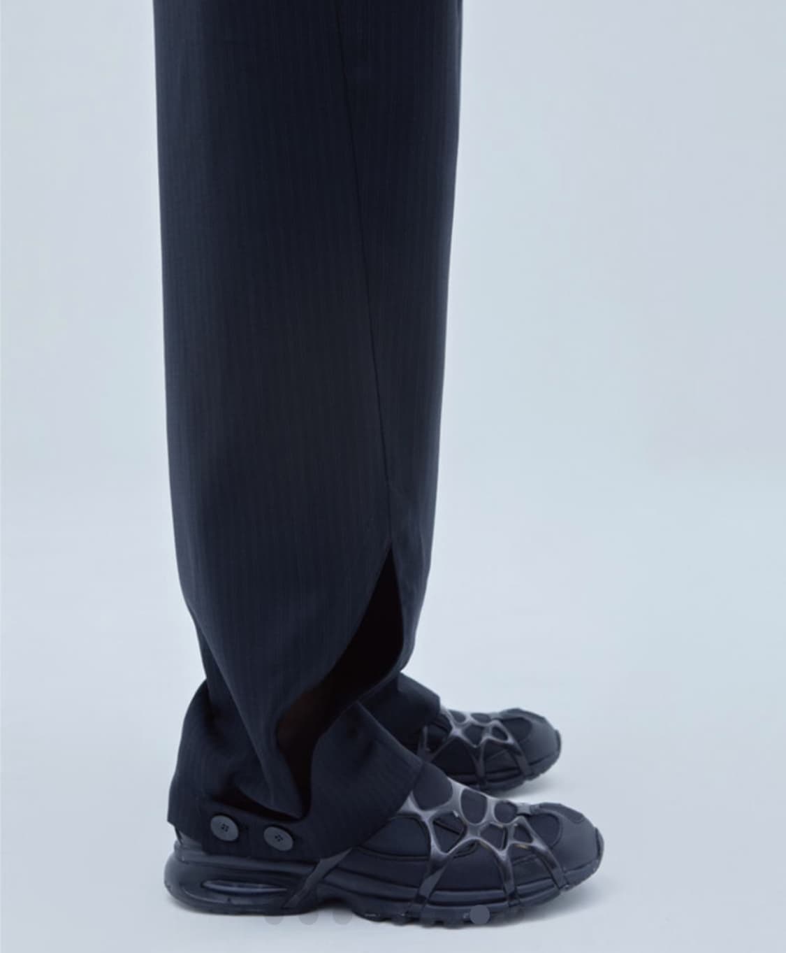 헬릭스클로딩 SAPPHIRE TROUSERS (BLACK STRIPE) 상품이미지1