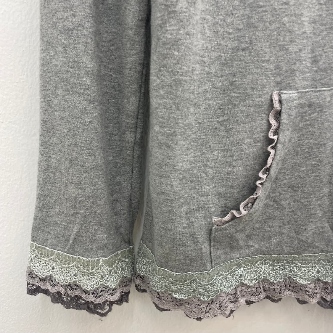 Lace trim frill zip-up hoodie 상품이미지4