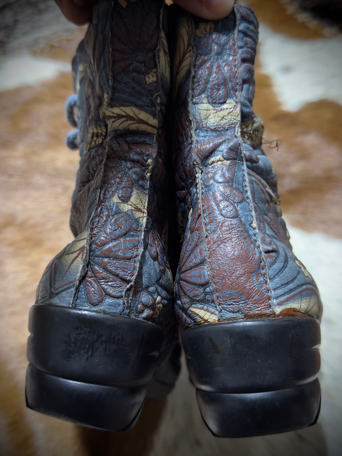 Flowers Embossing sheep Leather Boots 상품이미지7