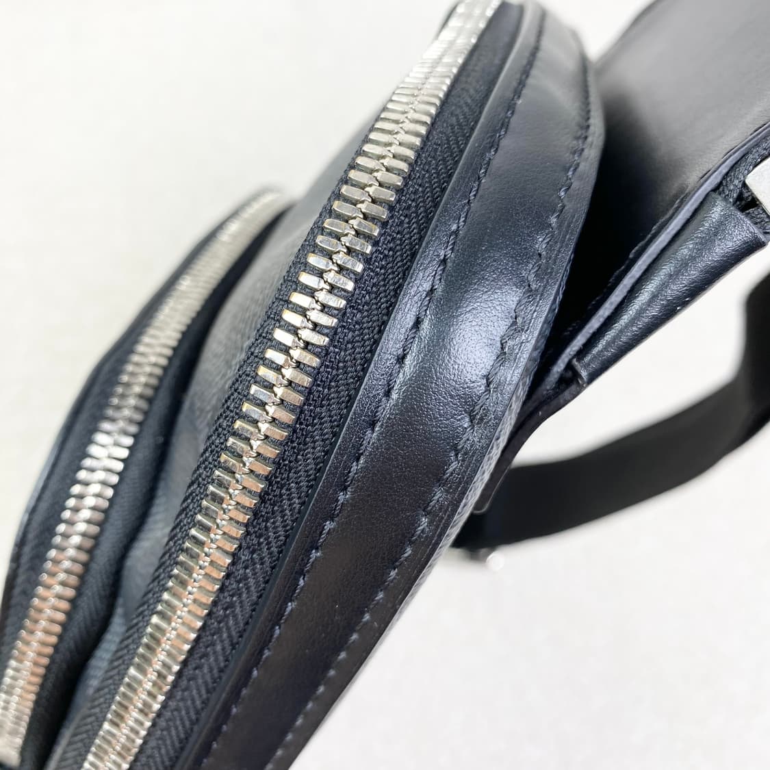 루이비통 크로스백 에비뉴 슬링백 상품이미지9