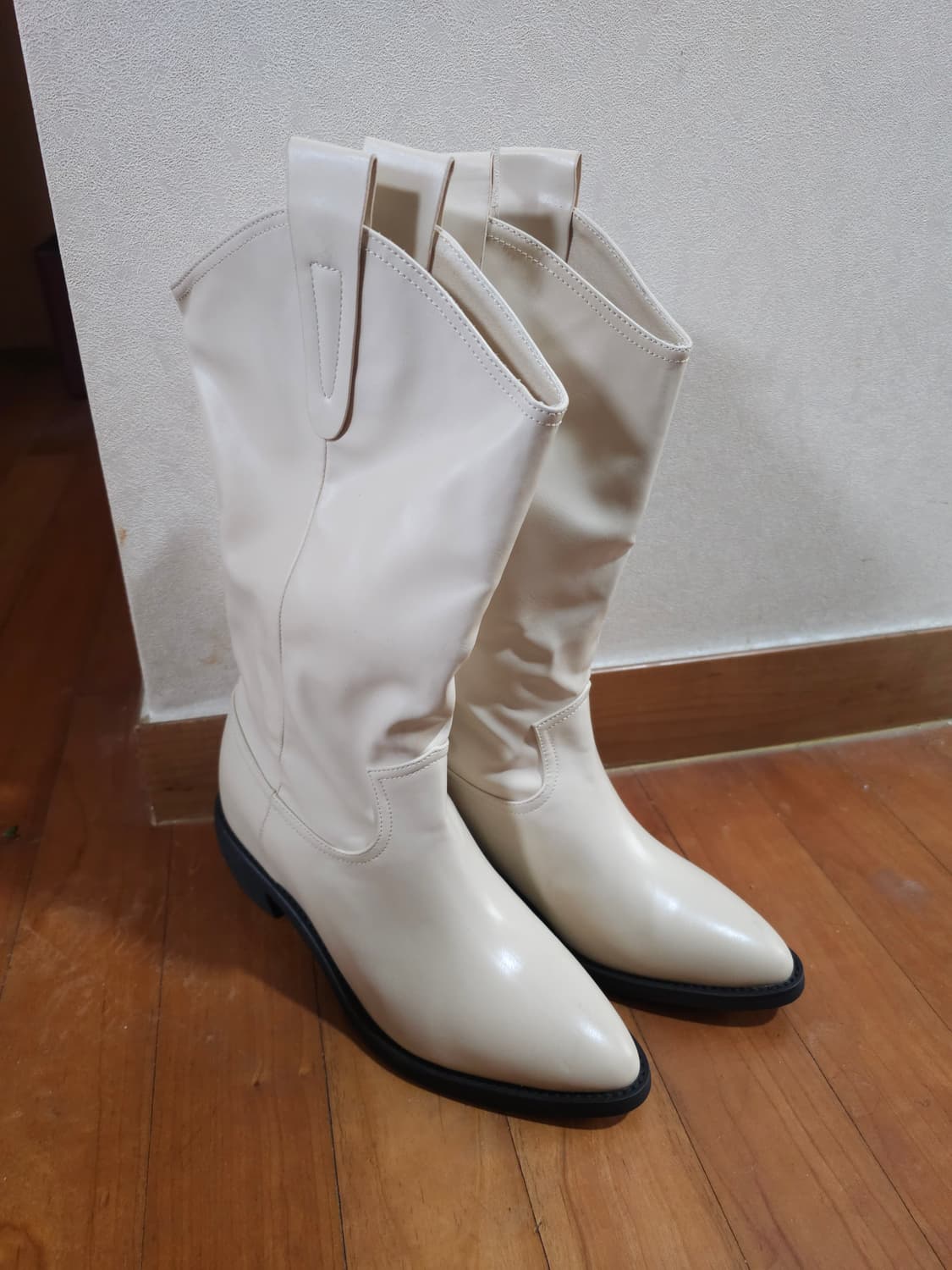 새상품)에펠클래식 비건 웨스턴부츠 아이보리 245 상품이미지4