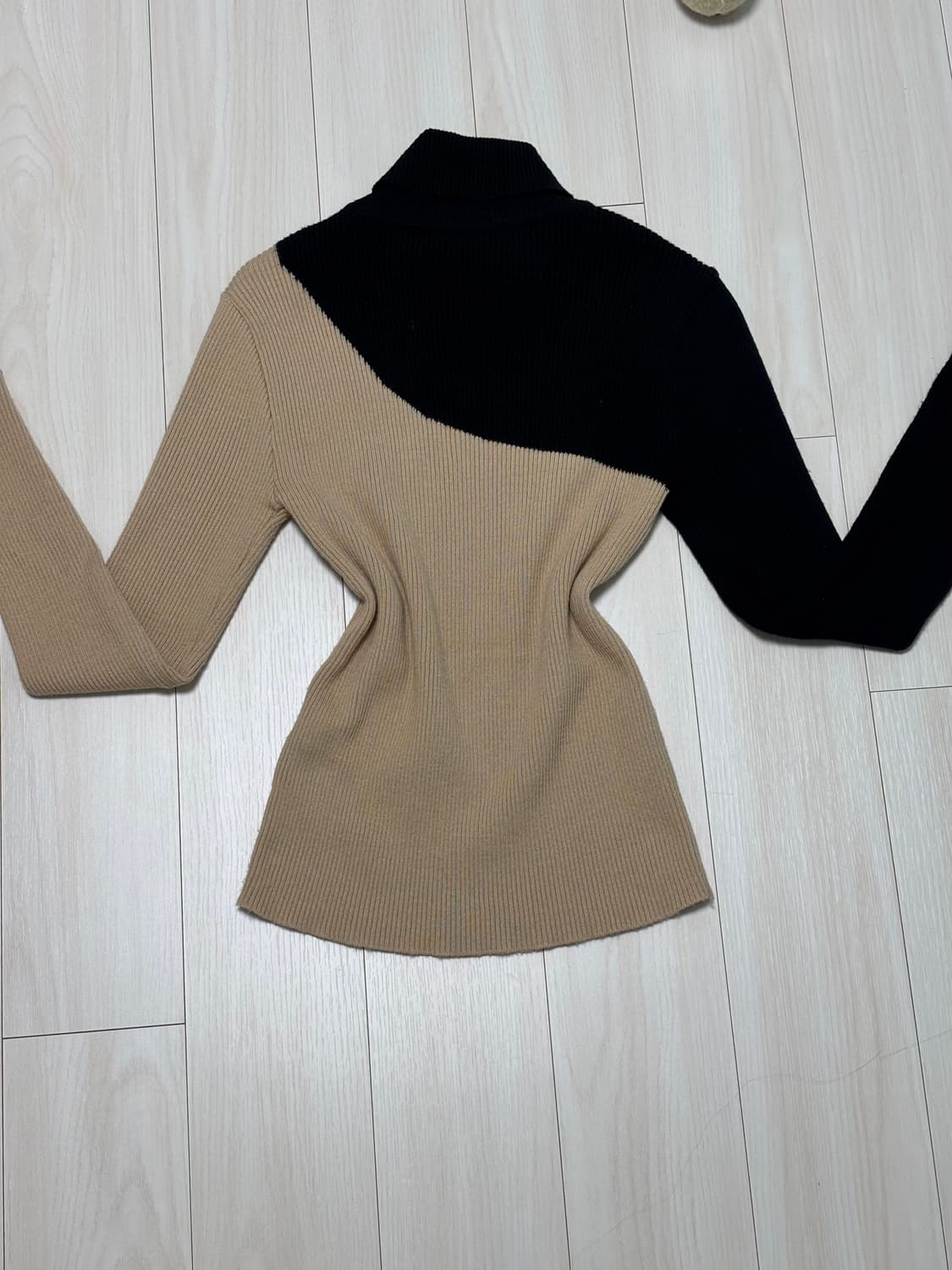 EGOIST 목폴라 니트 상품이미지2