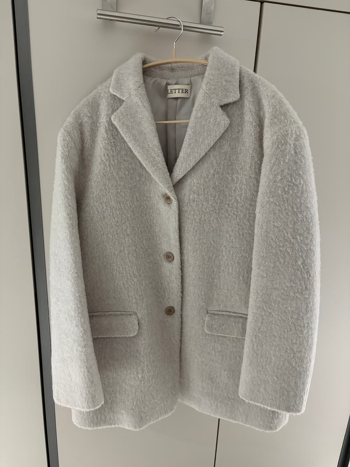 레터 테디 울코트재킷 라이트그레이 상품이미지1