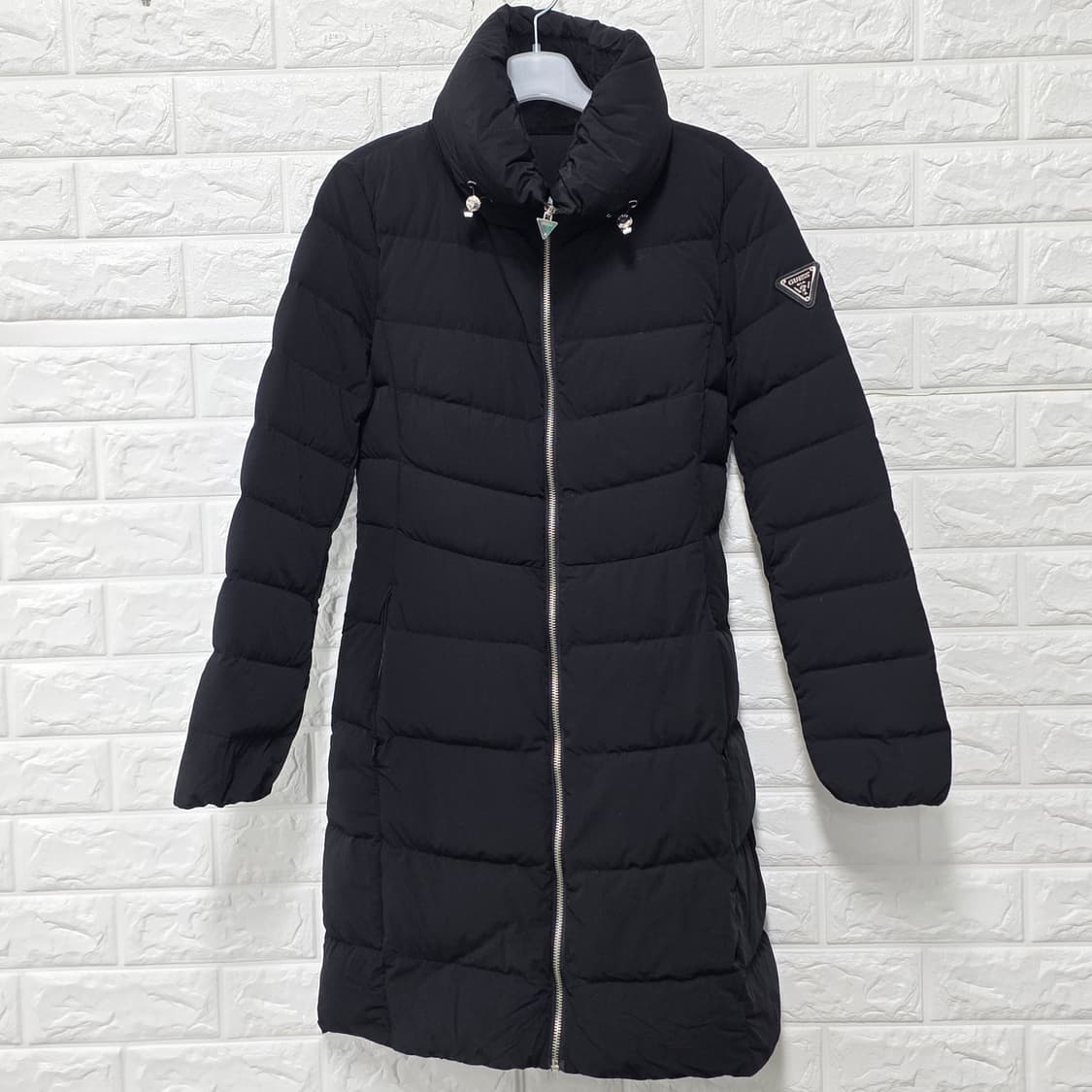 택포_ 게스 여성 롱패딩 S 블랙 구스다운 S 상품이미지1
