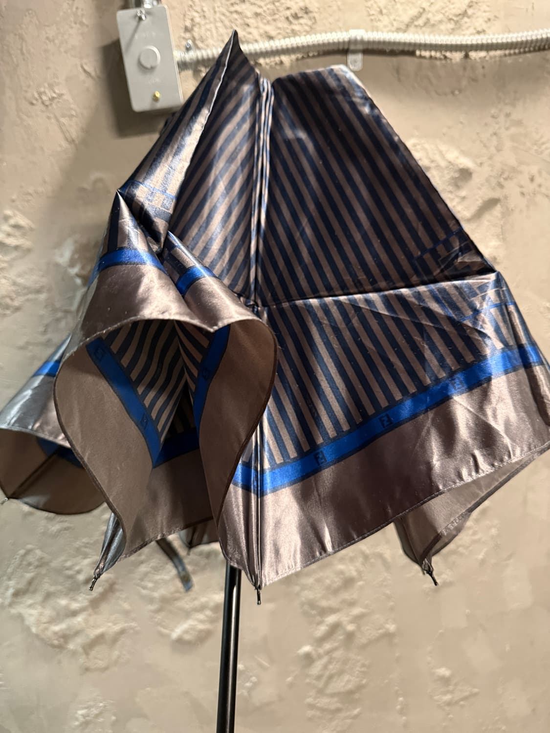 펜디 로고 스트라이프 폴딩 우산/양산 상품이미지6