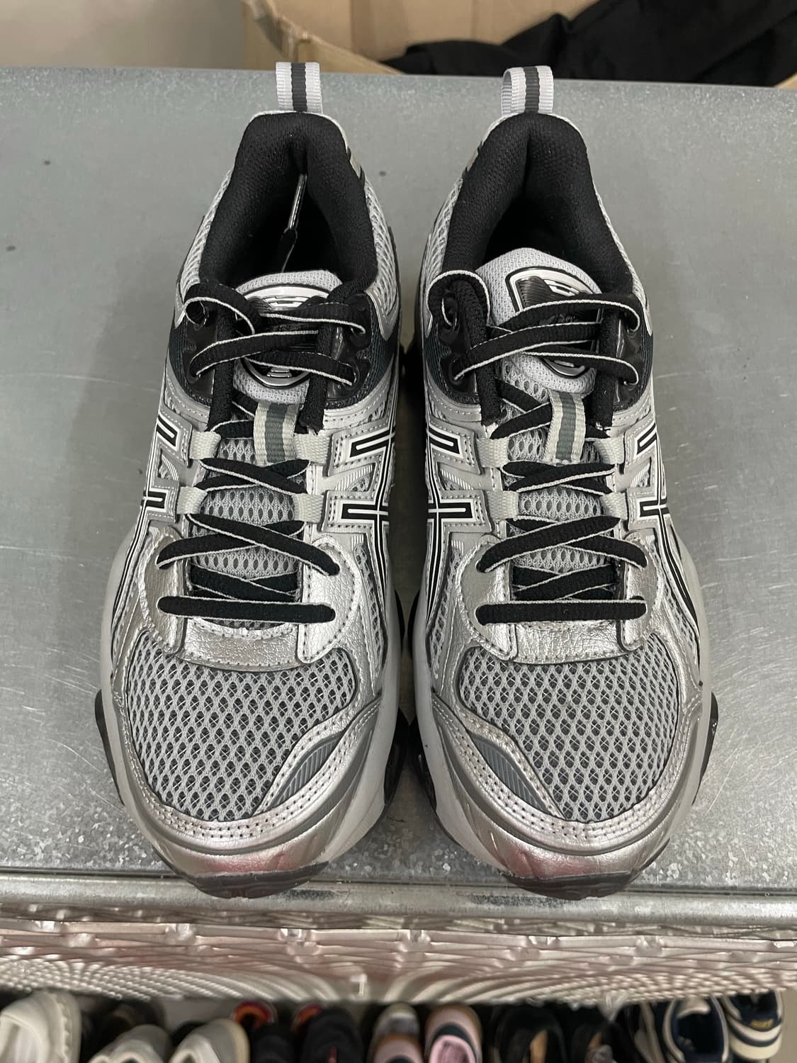 아식스 젤 퀀텀 키네틱 미드 그레이 235 상품이미지5