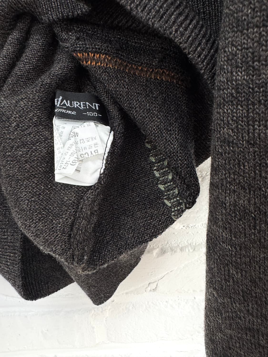 입생로랑 브라운 체크 니트  상품이미지5