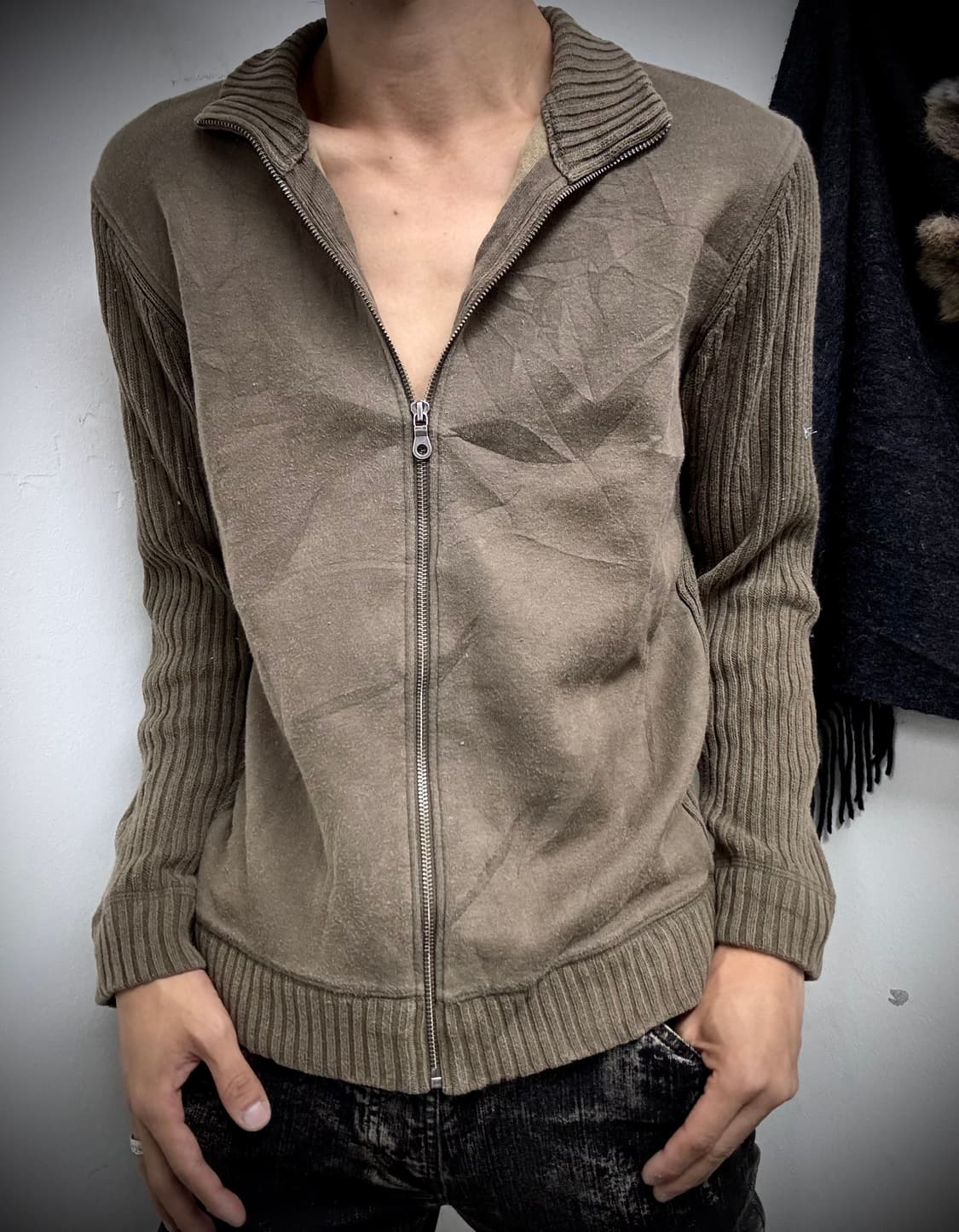 Grunge&Minimal Mood Knit Khaki Zip Up 상품이미지7