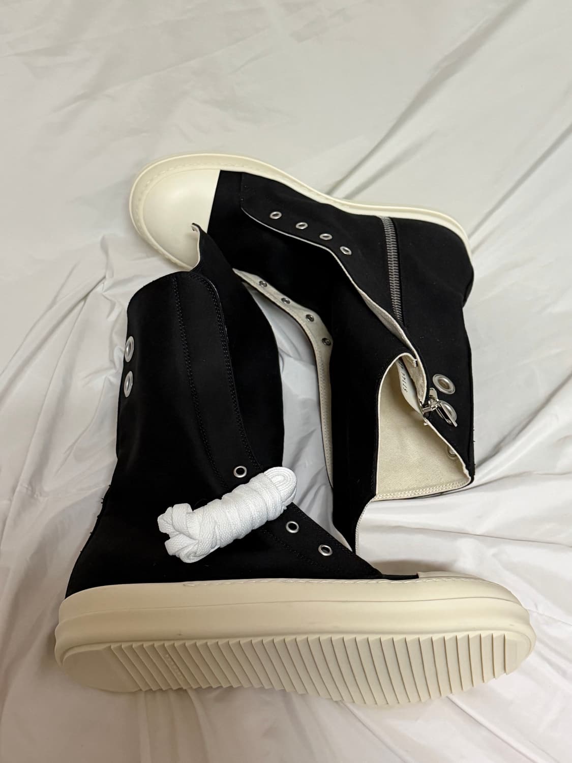 릭오웬스 다크쉐도우 오버사이즈 텅 스니커즈 상품이미지10