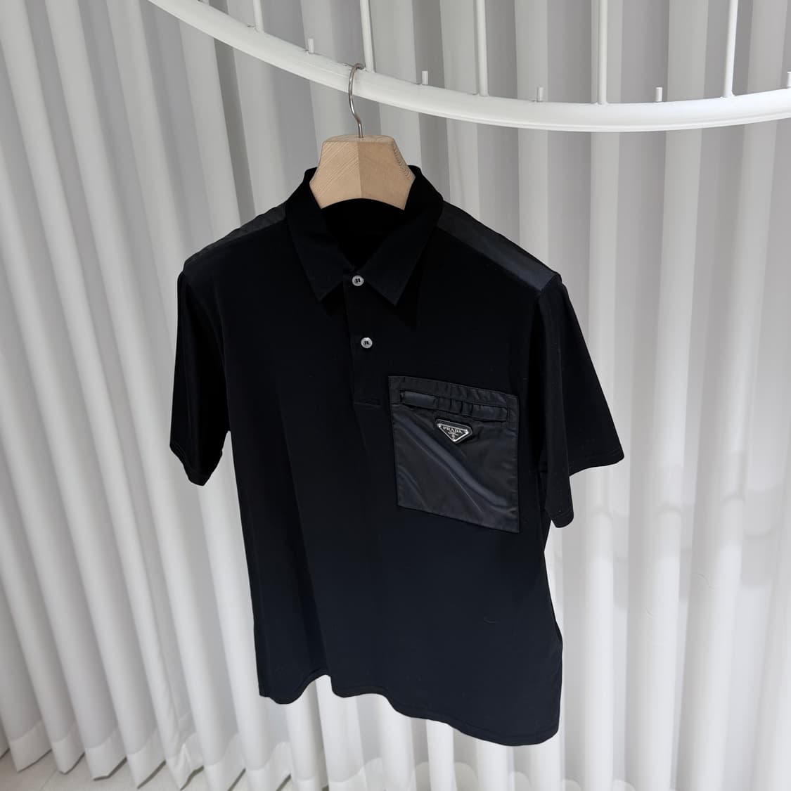 (A+/M) / 프라다 리나일론 디테일 스트레치 코튼 폴로 반팔 셔츠 상품이미지2