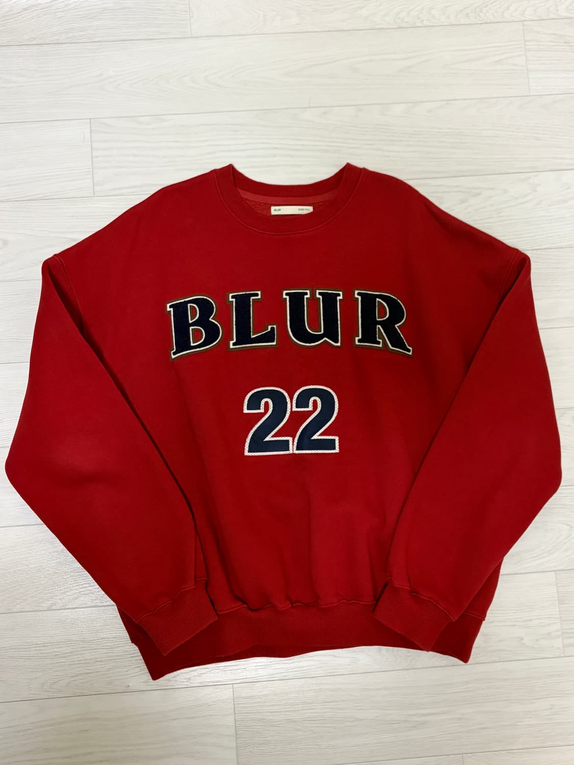 1) BLUR 맨투맨 레드 상품이미지1