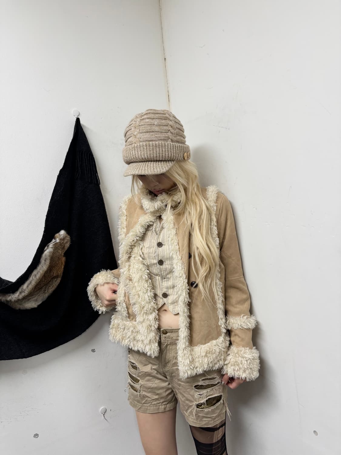 Ivory Fur Trimming 00’s Beige Jacket 상품이미지1