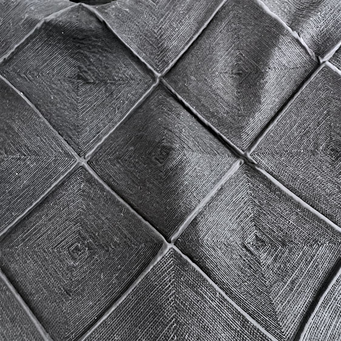 이세이미야케 타마샤 자수 보스톤백 상품이미지5