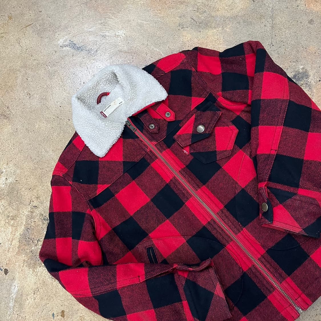 [정품/M] 리바이스 레드 블랙 체크 쉐르파 자켓 b19 상품이미지1