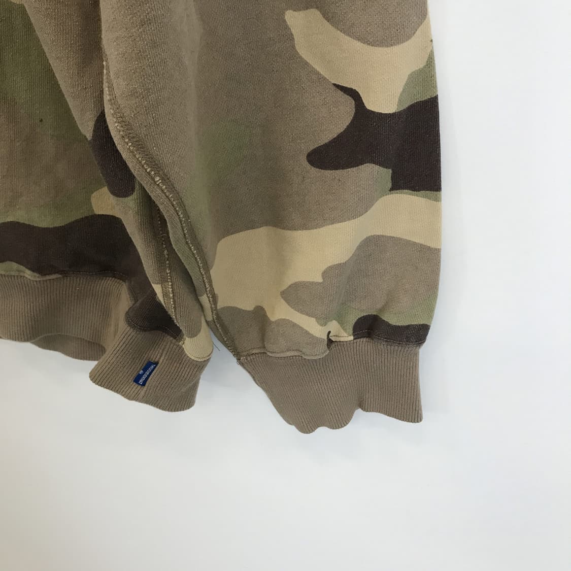 디스이즈네버댓 카모플라쥬 아카이브 맨투맨 [XL] 상품이미지3