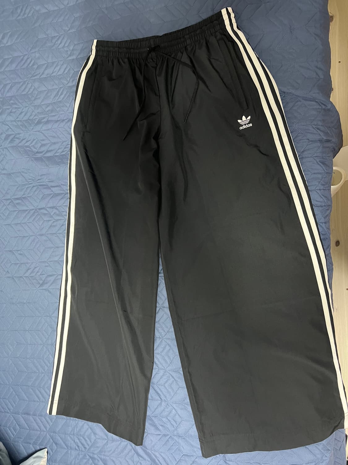 아디다스 오버사이즈 팬츠 상품이미지1