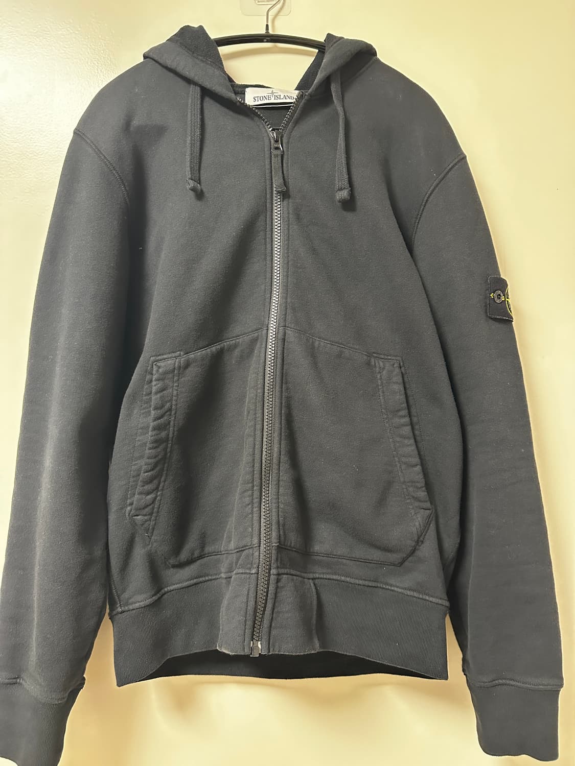 스톤아일랜드 후드집업 블랙 [ M / 정품 ] 상품이미지1