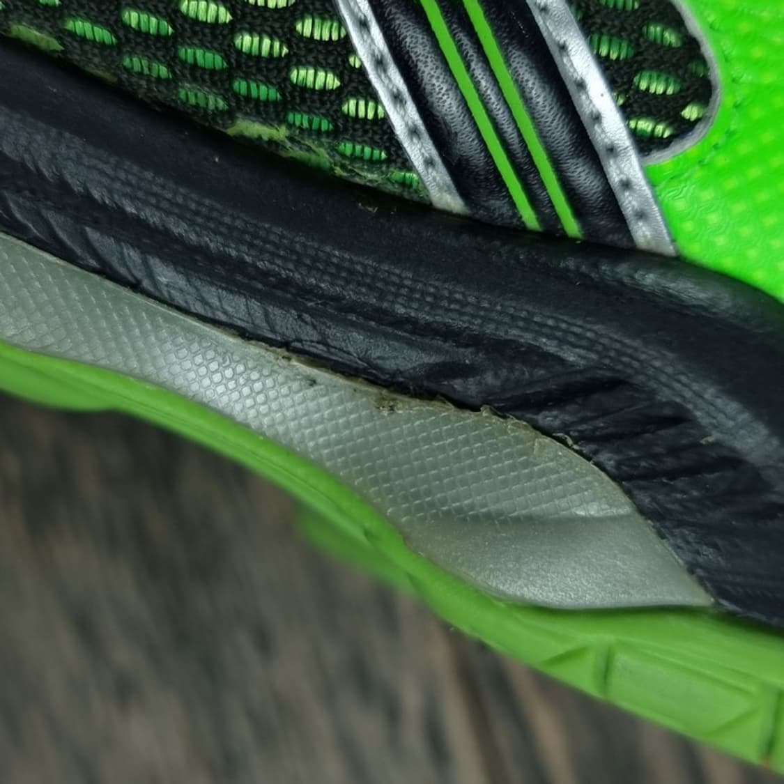 [아식스] 젤 로켓 7 스니커즈 볼트 M19095 상품이미지10