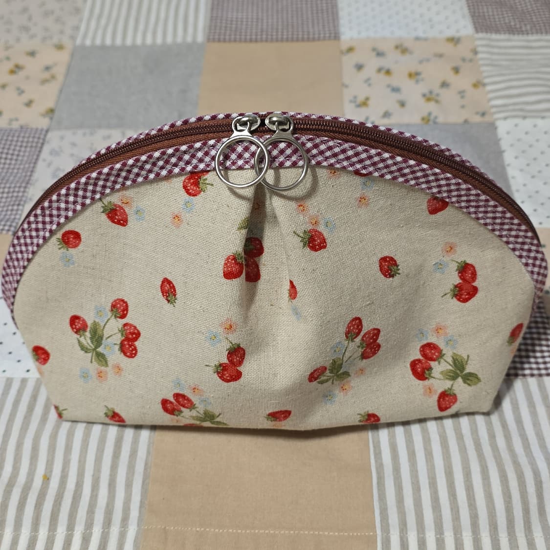 특가 핸드메이드 린넨 딸기 파우치 상품이미지1