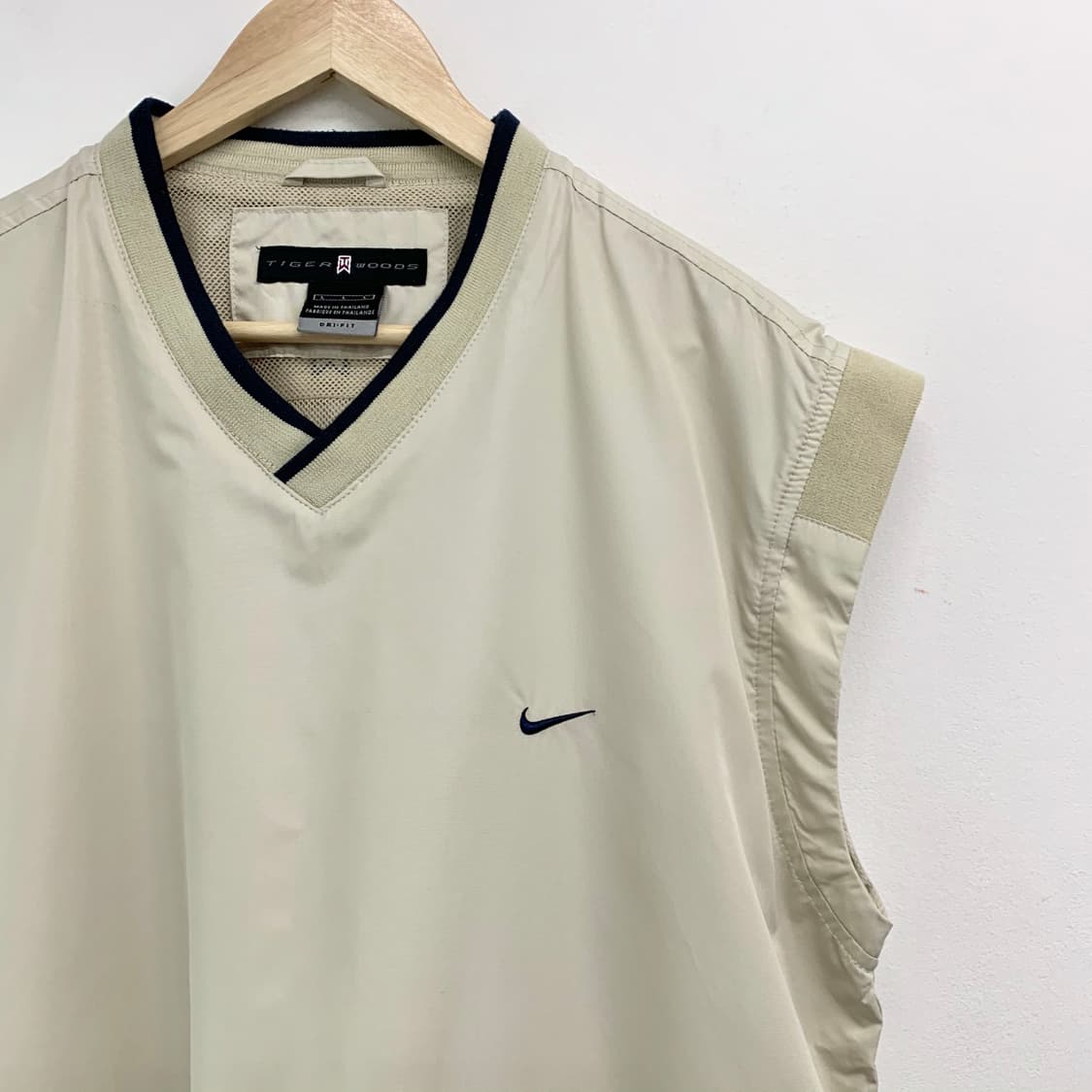 나이키 스우시 타이거 우즈 아이보리 베스트 상품이미지5