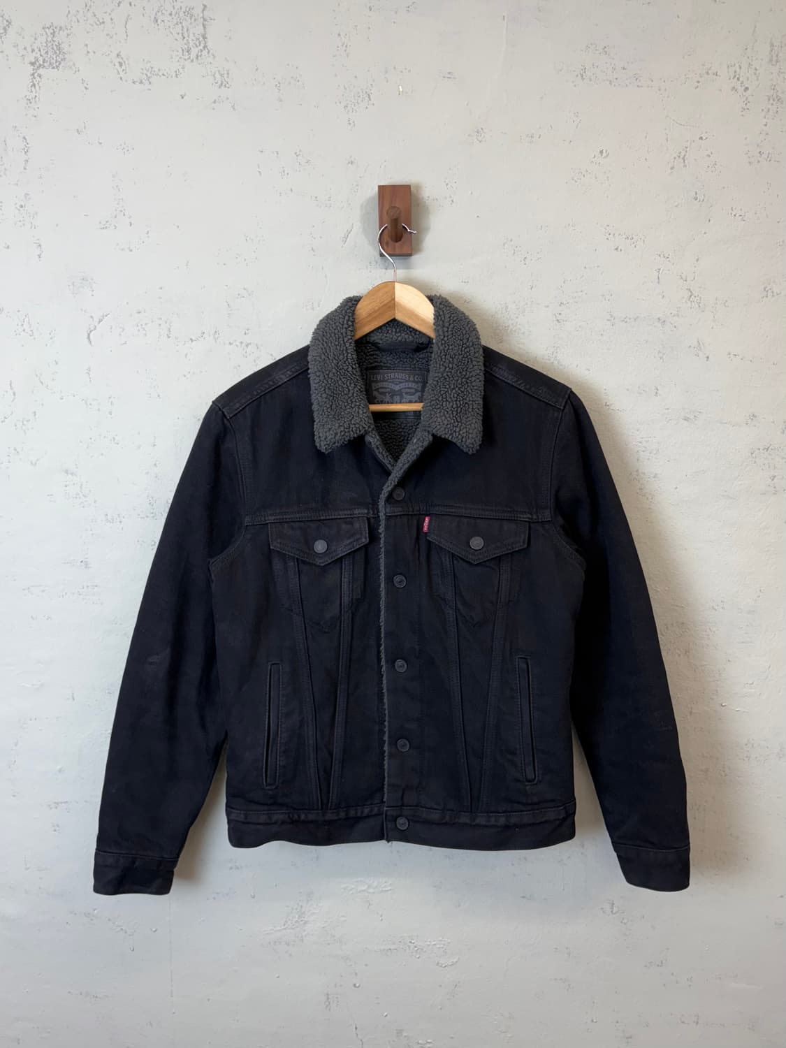 리바이스 흑청 데님 쉐르파 트러커 자켓 상품이미지1