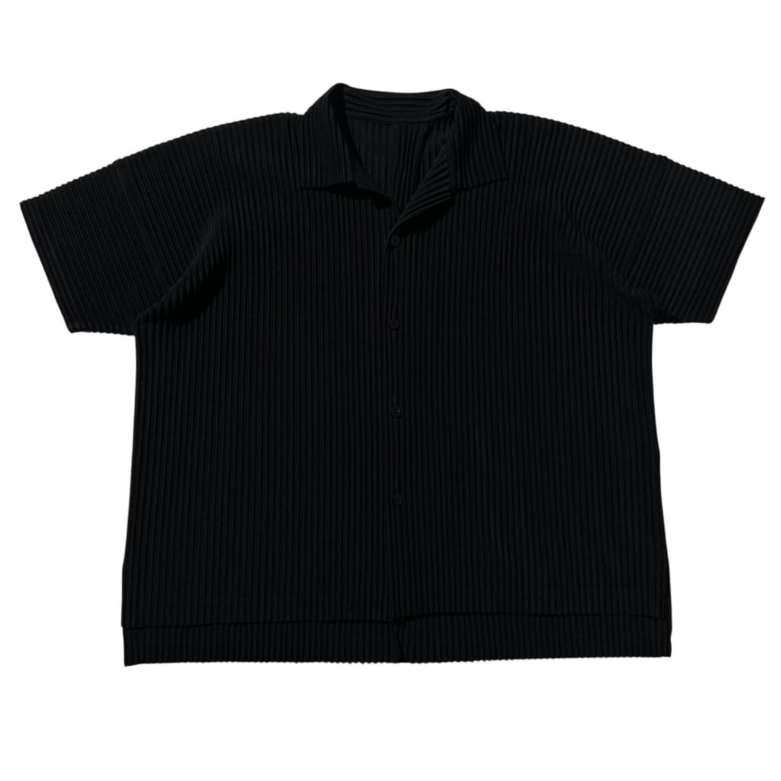 (매장판) 23ss 이세이 미야케 옴므 플리세 플리츠 반팔 셔츠 블랙 상품이미지1