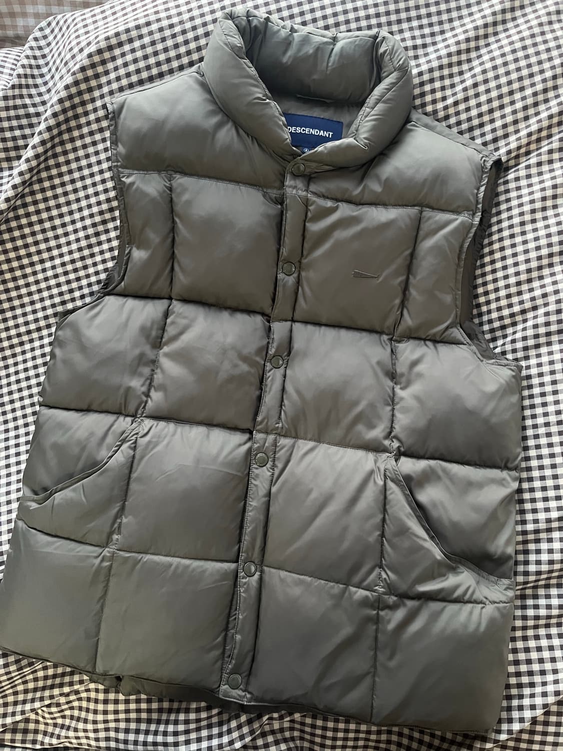 디센던트(DESCENDANT) / 푸퍼 베스트 올리브 / 4 상품이미지1