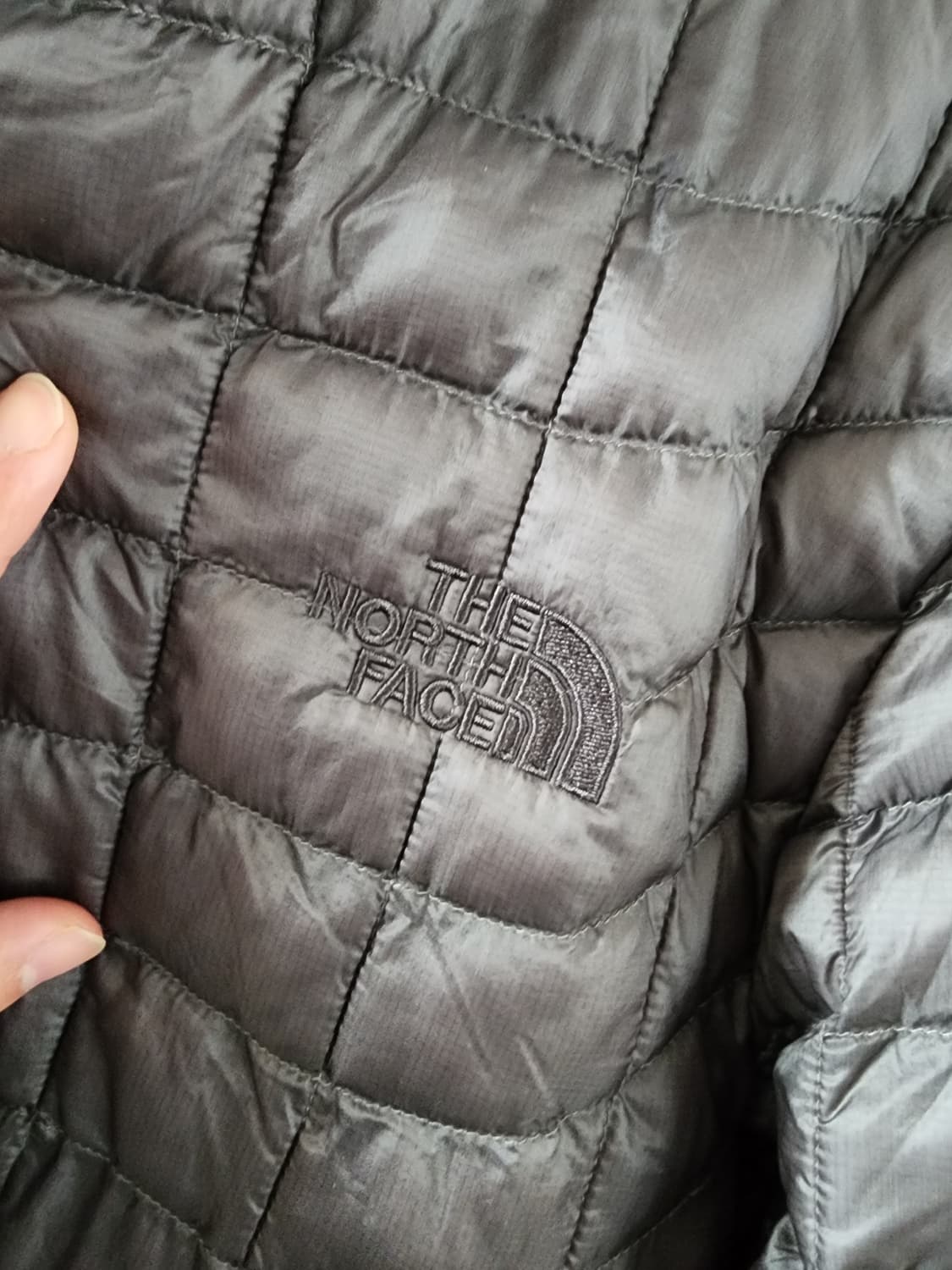 써모볼 노스페이스 남자 M 95 사이즈 경량패딩 상품이미지3