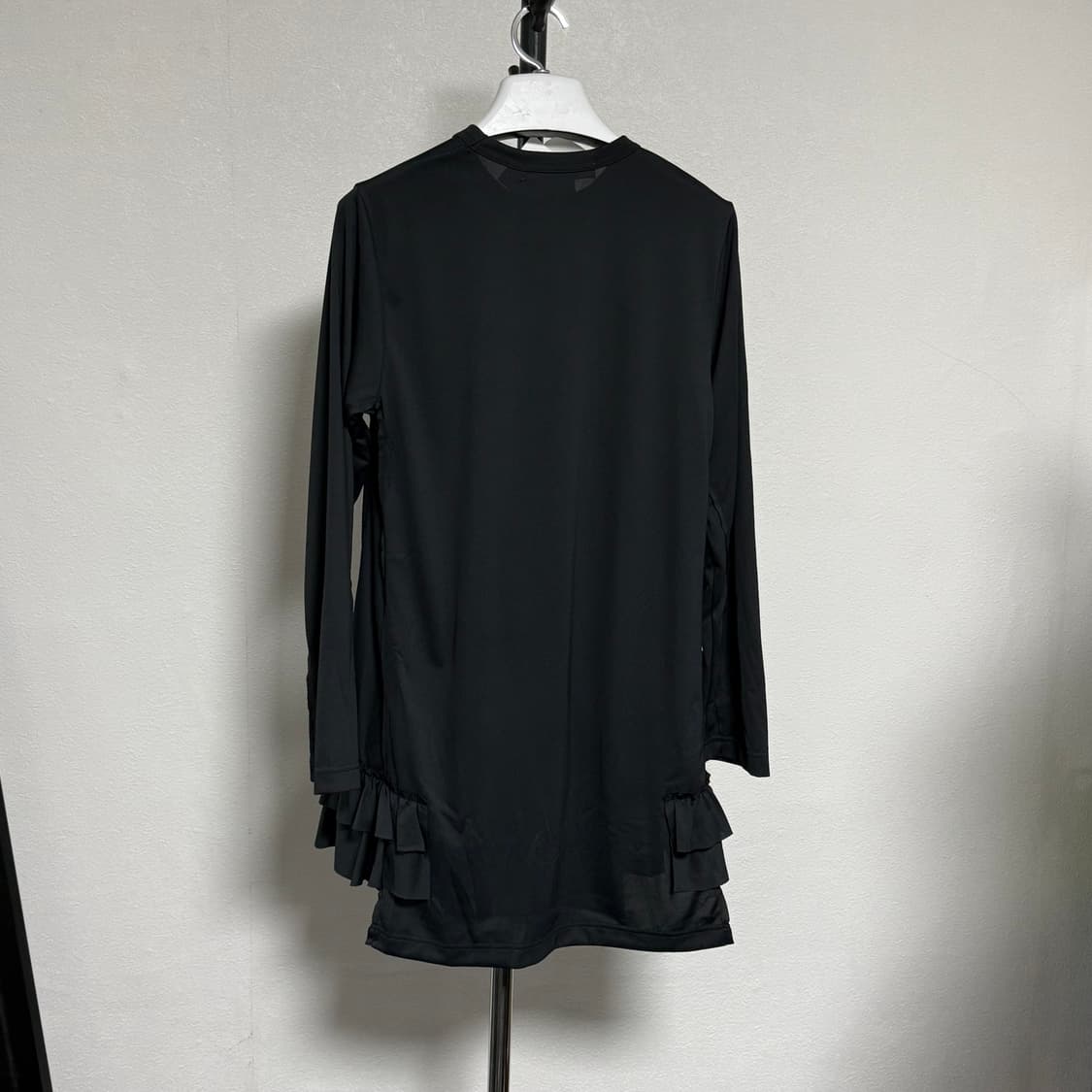 새상품 19aw 꼼데가르송 꼼데가르송 사이드 프릴 폴리 티셔츠 s 상품이미지3