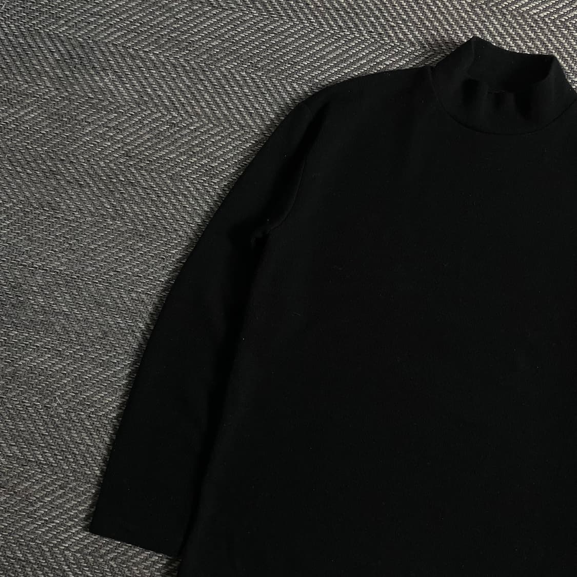 피앤콤마 머슬핏 미니멀 니트 블랙o 3646 상품이미지3