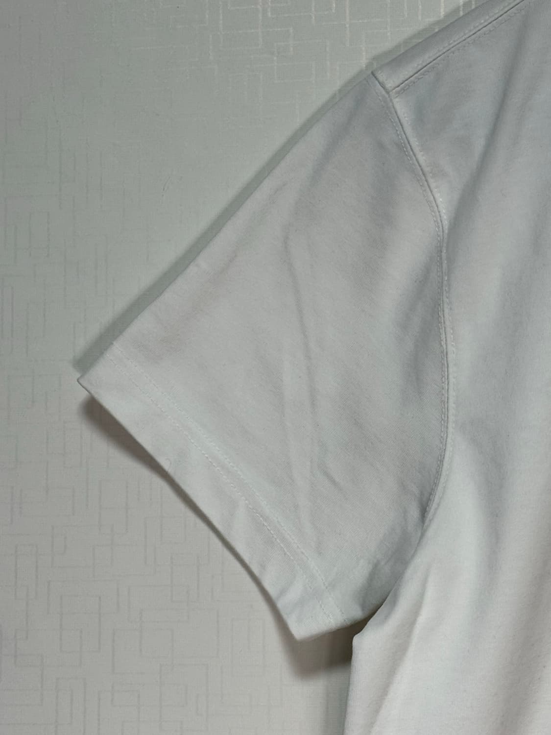 아더에러 오사카 팝업 오프 화이트 희귀 티셔츠 상품이미지5