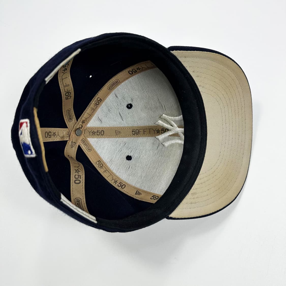 뉴에라 뉴욕양키스 네이비 스냅백 모자 상품이미지4