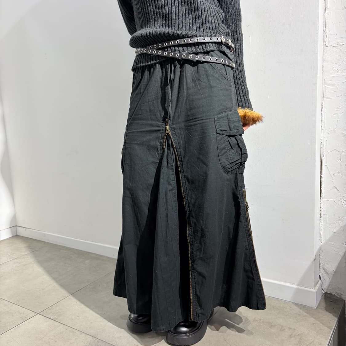 고아맛 goa 지퍼 디테일 카고 스커트 상품이미지9