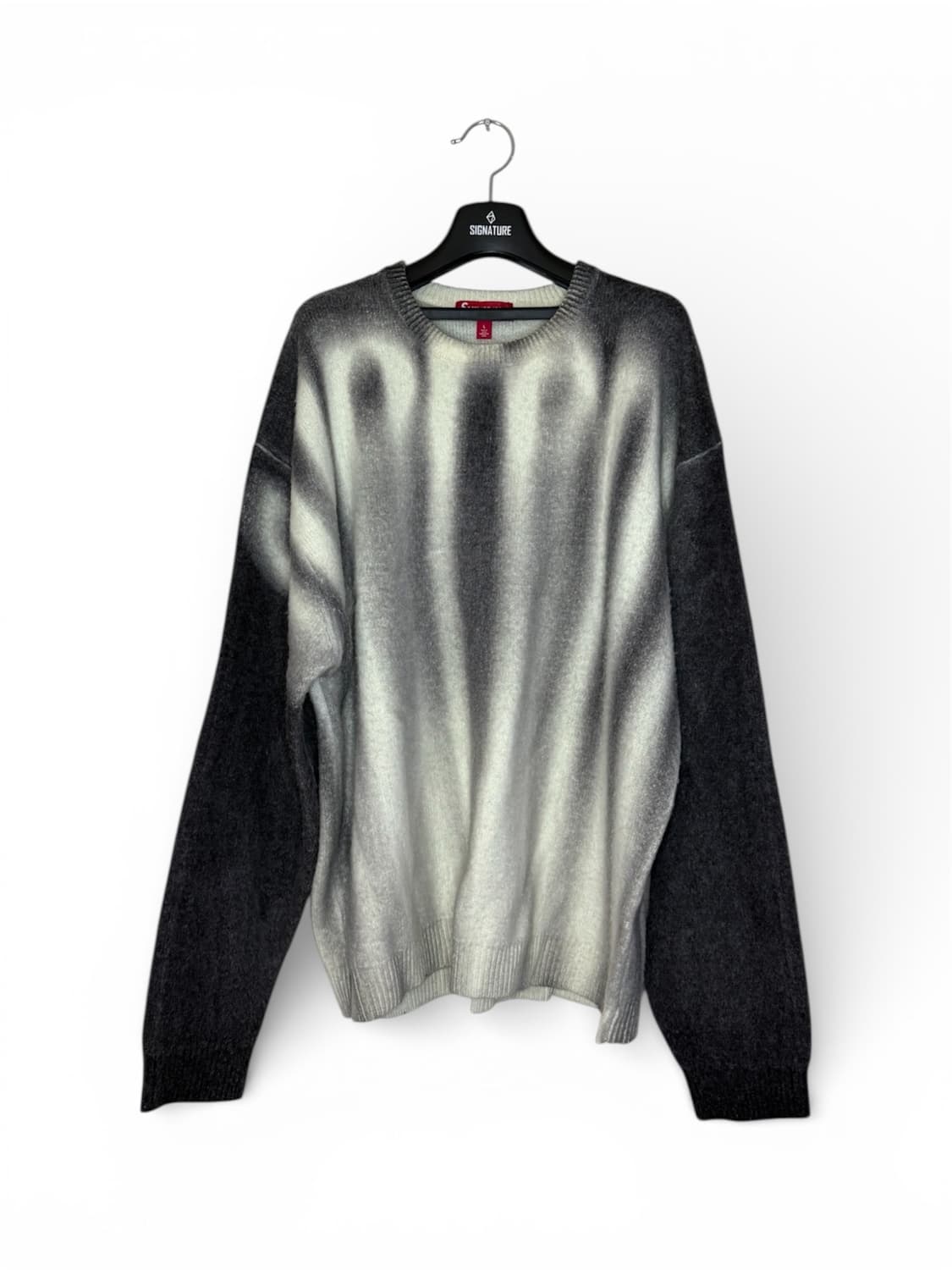 Supreme Blurred Logo Sweater Black 23FW 상품이미지1