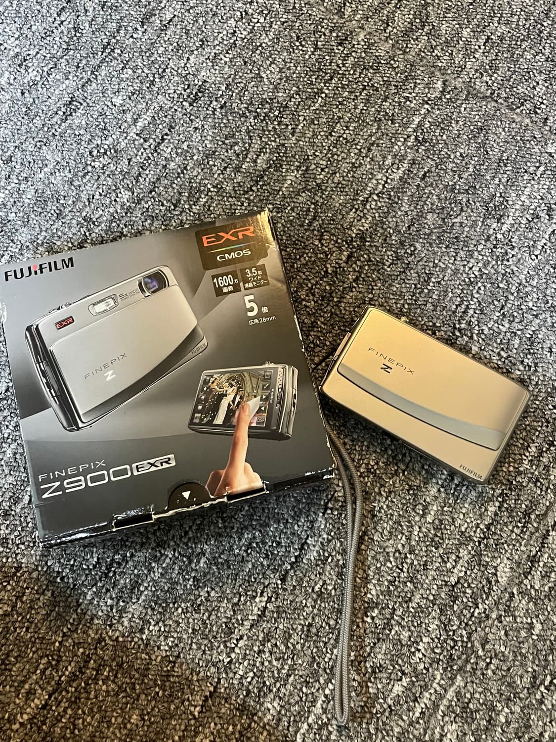 작례⭕️ S급 새상품 컨디션 후지필름 finepix z900exr 상품이미지1